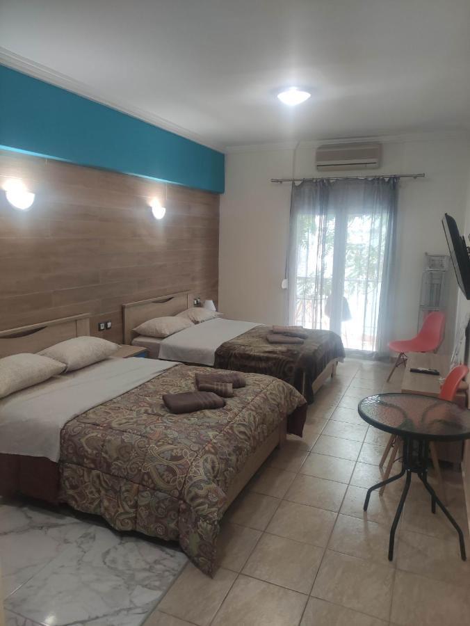 G M 3 Rooms Kentpo In The Heart Of The City 拉里萨 外观 照片