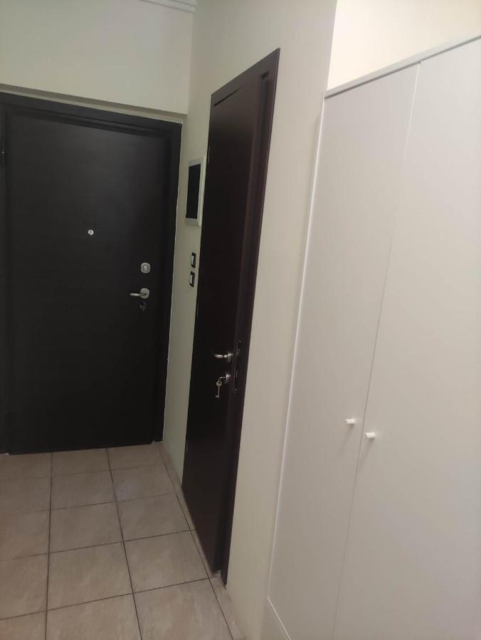 G M 3 Rooms Kentpo In The Heart Of The City 拉里萨 外观 照片